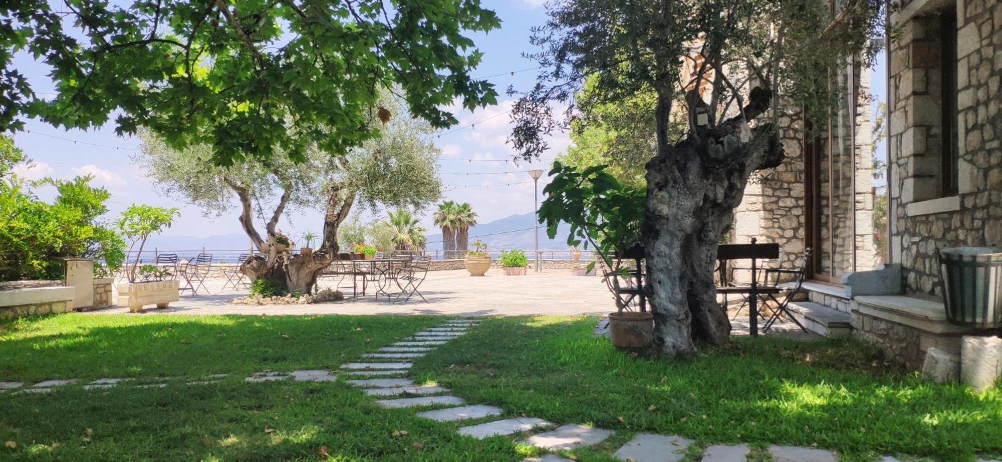Polas Residencies Apart otel Kalamata Dış mekan fotoğraf